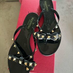 SOLD!! Valentino Garavani PVC sandals🖤